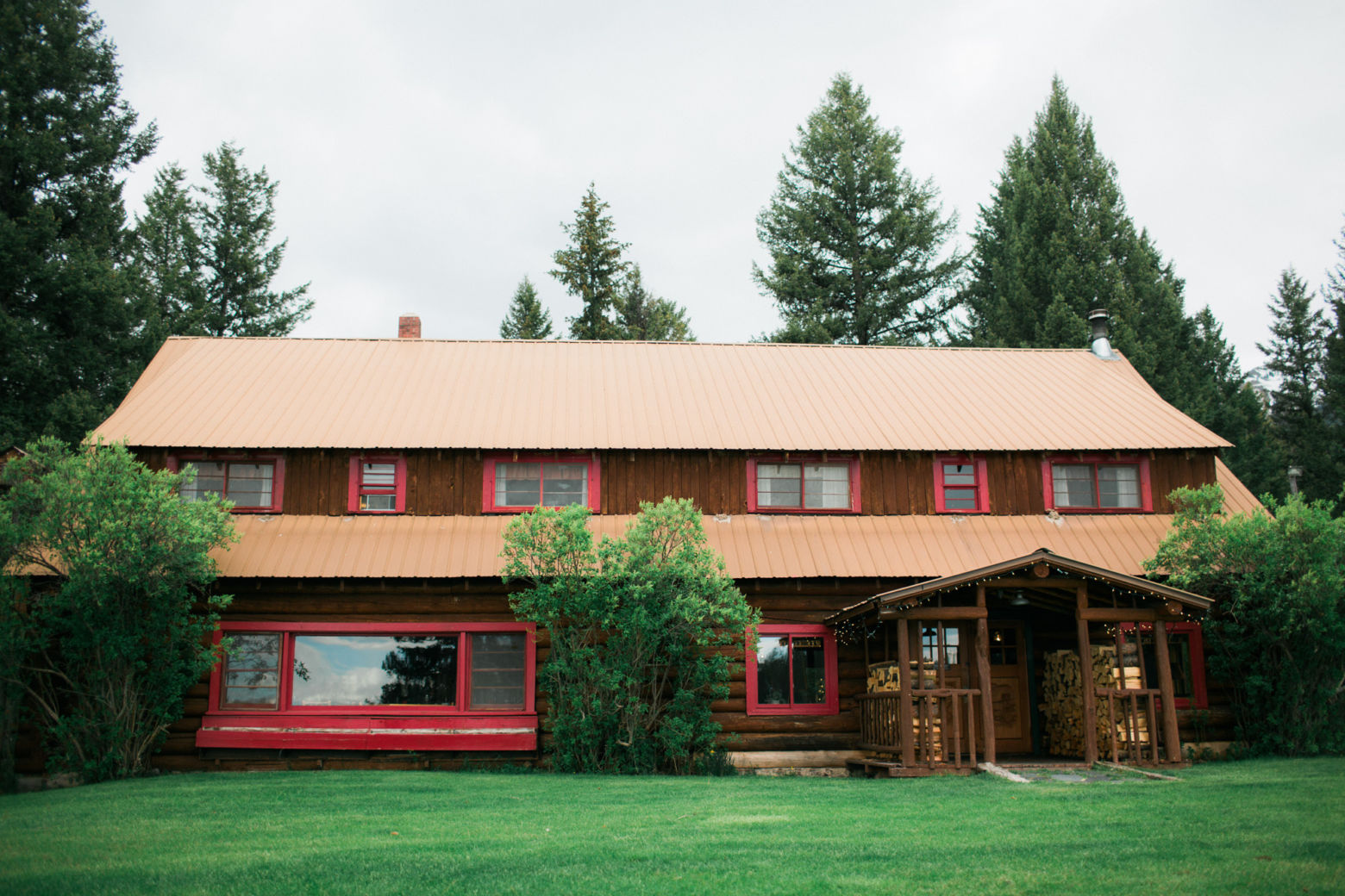 Holland Lake Lodge Montana Wedding